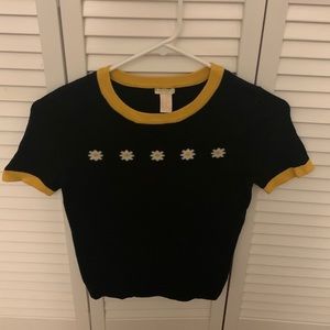 a girls size 13/14 sunflower forever 21 shirt